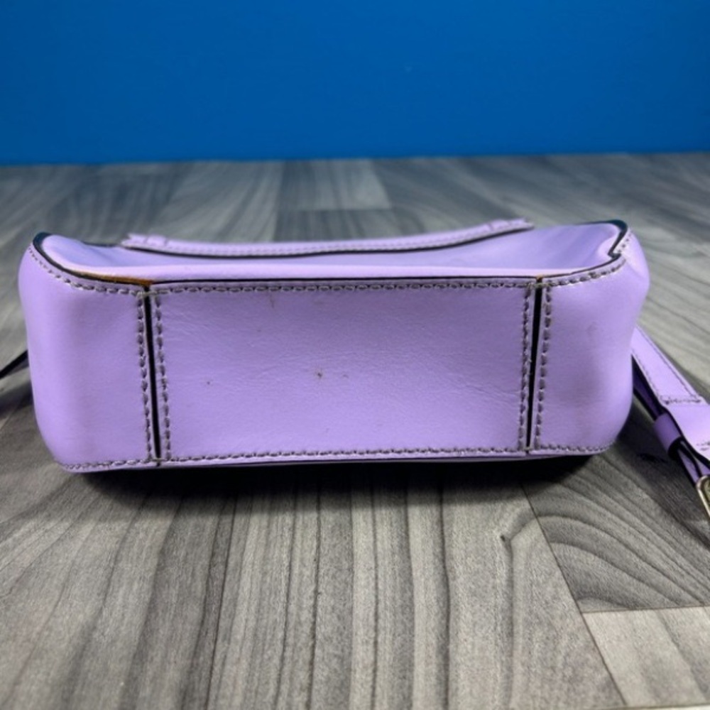 Lavender Scalloped Women's Bag - Picture 4 of 6